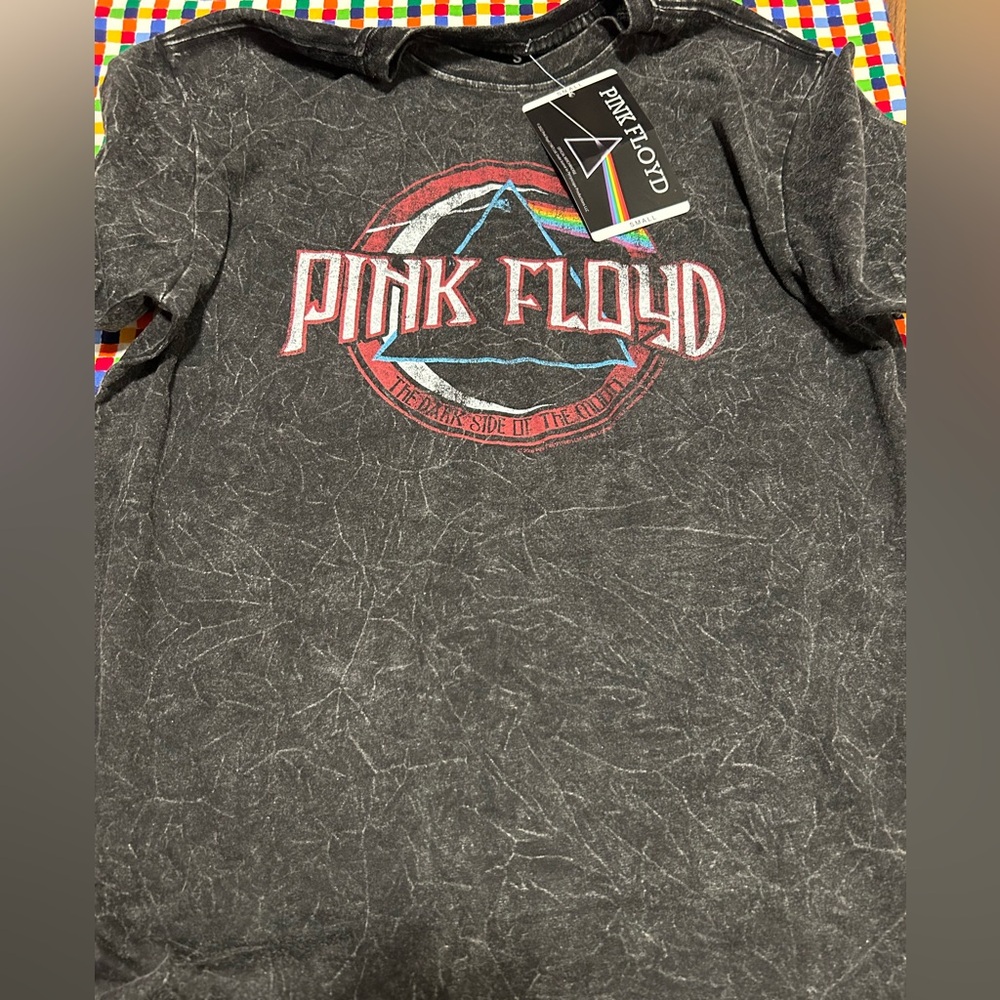 NWT Mens Pink Floyd Tshirt S